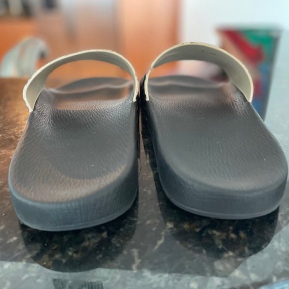 Salvatore Ferragamo Grove Print Slides main image 4